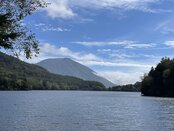 【自然🌞情報】湯の湖展望台からの眺望🏔️景色はまるで絵画の様に美しい‼️